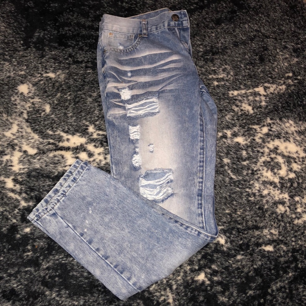 Distress boyfriend jeans